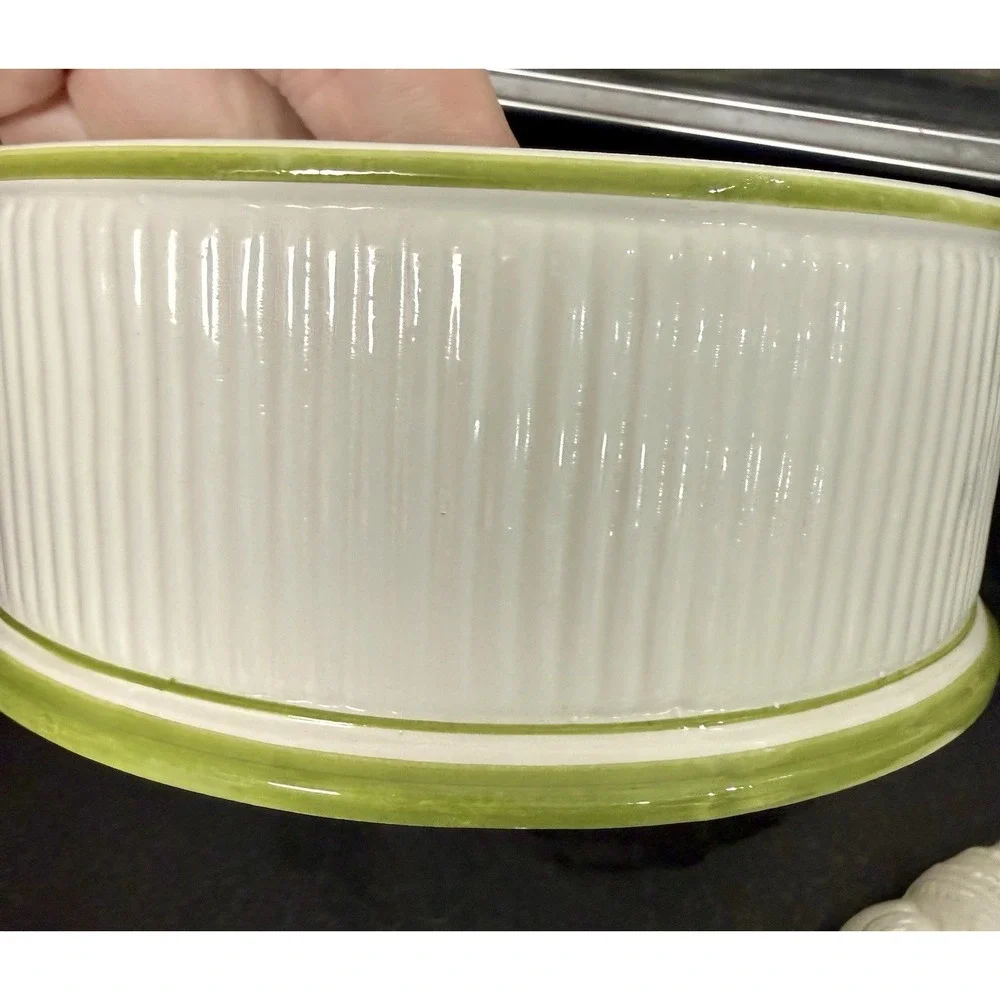 1960s Mottahedeh Italy Embossed Creamware Casserole Bowl with Sea Shell Lid #30